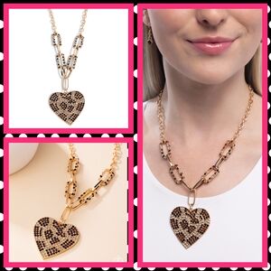 2/$10 Paparazzi Roadside Romance - Multi Necklace